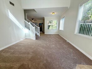 1654 Spinwood Ln in Simi Valley, CA - Building Photo - Building Photo