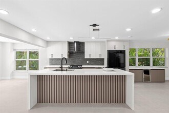 1833 NW 104th Ave in Coral Springs, FL - Building Photo - Building Photo