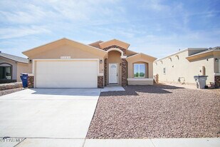 7120 Copper Town Dr in El Paso, TX - Building Photo