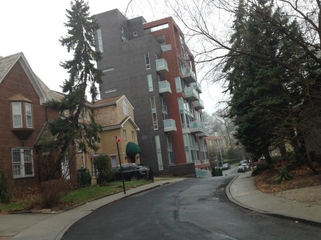 Park Terrace in Richmond Hill, NY - Building Photo