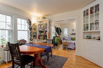 167 Loomis St, Unit 1 in Burlington, VT - Building Photo - Building Photo