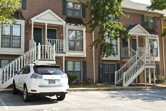 141 Cox St in Auburn, AL - Foto de edificio - Building Photo