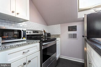 373 Pineville Rd in Newtown, PA - Building Photo - Building Photo