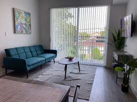 1268 NW 3rd St in Miami, FL - Building Photo