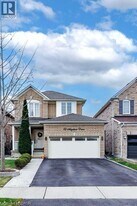 62 Angelucci Dr in Brampton, ON - Building Photo