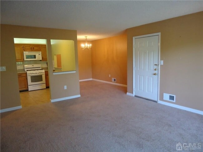 property at 313 Wimbeldon Ct