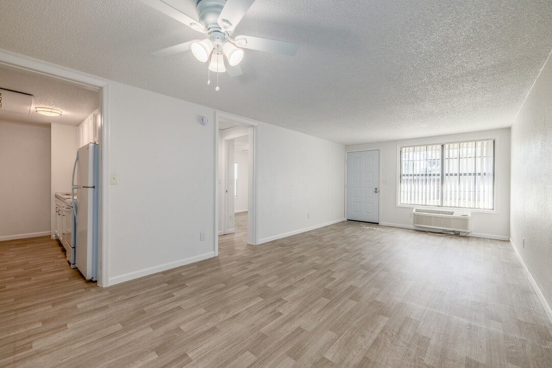 Palatka Oaks Apartments in Palatka, FL - Foto de edificio