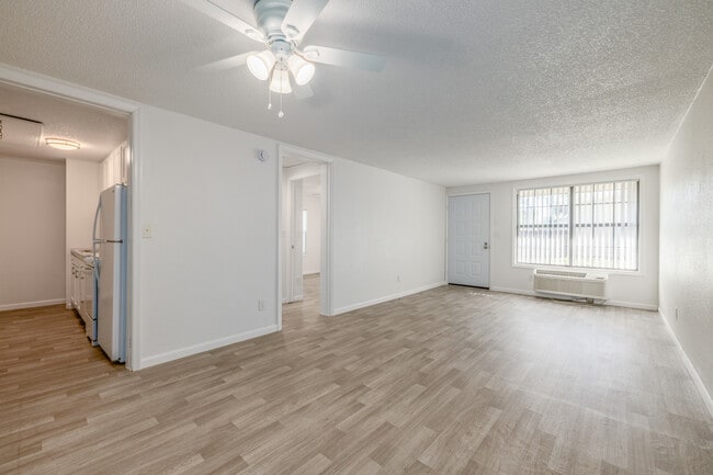 Palatka Oaks Apartments