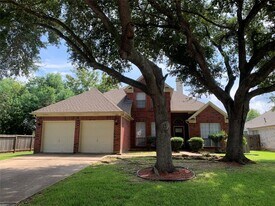 4411 W Thunderwood Cir in Fresno, TX - Building Photo