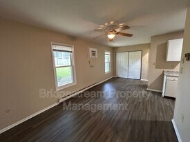 7127 N Springboro Pike in Dayton, OH - Building Photo