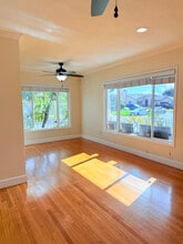 11675 Faculty Dr in Norwalk, CA - Foto de edificio - Building Photo