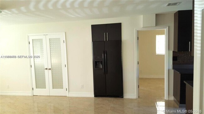 2443 Coolidge St in Hollywood, FL - Building Photo - Building Photo