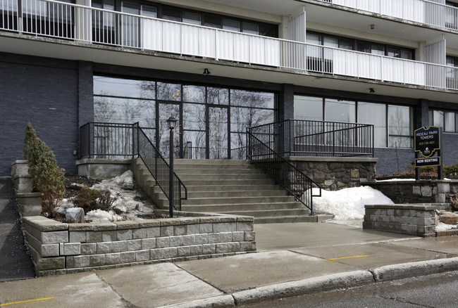 Rideau Park Towers in Ottawa, ON - Building Photo - Building Photo