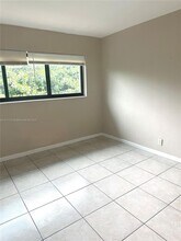 5910 NE 18th Ave in Fort Lauderdale, FL - Building Photo - Building Photo