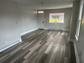 24 N Main St in Ambler, PA - Building Photo - Building Photo