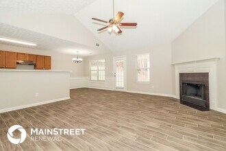 61 Mandy Ln in Braselton, GA - Foto de edificio - Building Photo