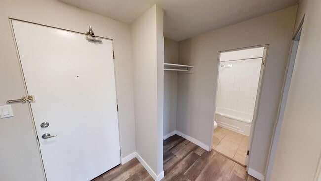 9932-9105 105 Ave in Grande Prairie, AB - Building Photo - Building Photo