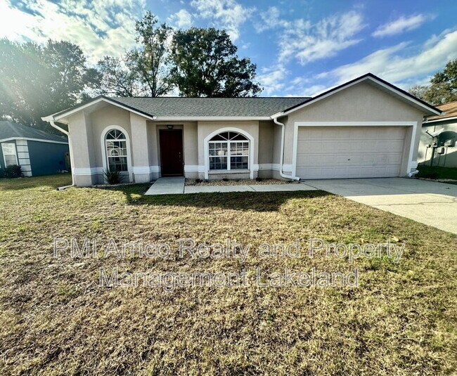 property at 8150 Oakhurst Blvd