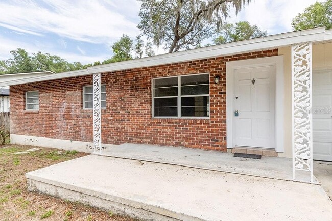 1526 W Beresford Ave in DeLand, FL - Building Photo - Building Photo