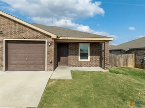 5701 Rustler Dr in Killeen, TX - Building Photo - Building Photo