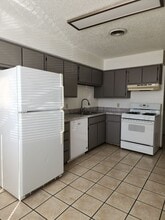 1614 E 21st St in Farmington, NM - Building Photo - Building Photo
