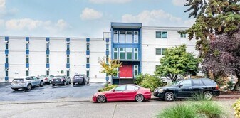 3722 27th Pl W in Seattle, WA - Building Photo