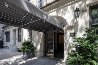 51 E 90th St in New York, NY - Foto de edificio - Building Photo