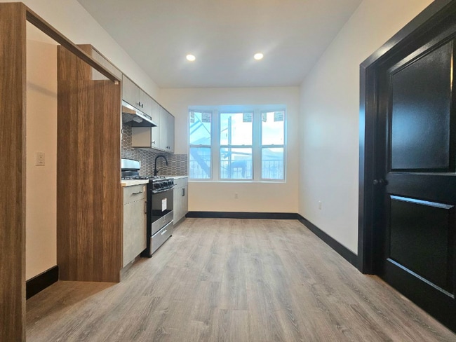 11 Thomas St in Newark, NJ - Building Photo - Building Photo