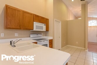 25806 Bloomsbury Ct in Land O Lakes, FL - Foto de edificio - Building Photo