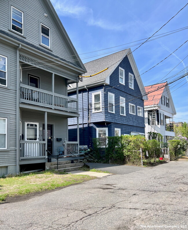 12 Stanford Ter, Unit 3 in Somerville, MA - Building Photo - Building Photo