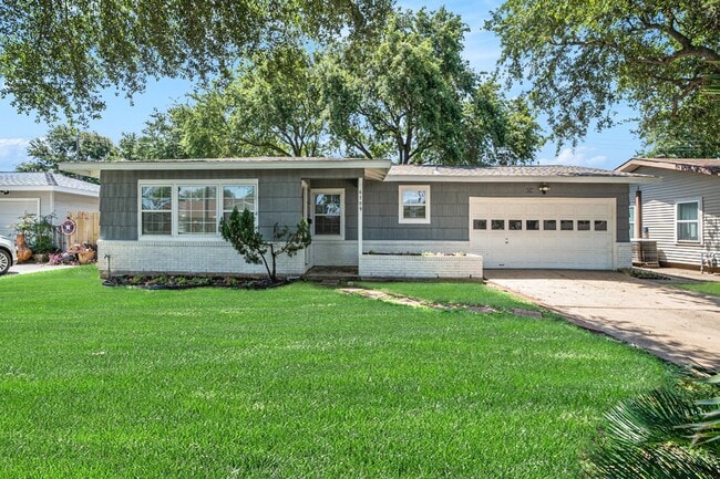 property at 6709 Fairway Dr