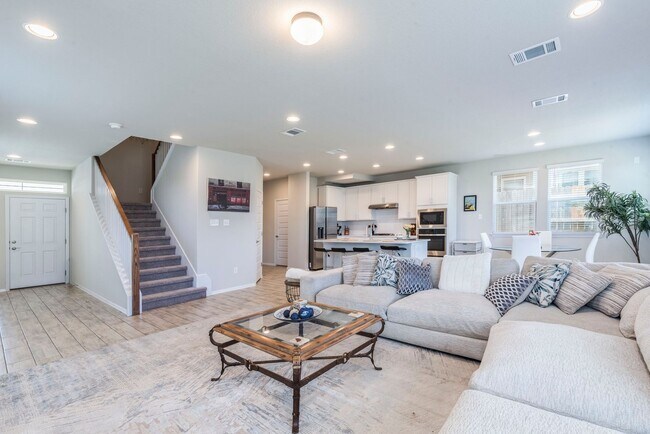 property at 5629 Respinto Dr
