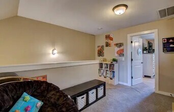 204 Tivoli Ln in Maumelle, AR - Foto de edificio - Building Photo