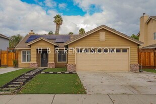 2711 Old River Ct in Tracy, CA - Building Photo