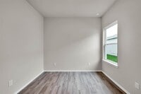 417 E Avenue G photo'