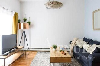 240 E 26th St in New York, NY - Building Photo - Building Photo