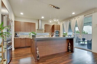 5611 Franklin Ave SE in Auburn, WA - Building Photo - Building Photo