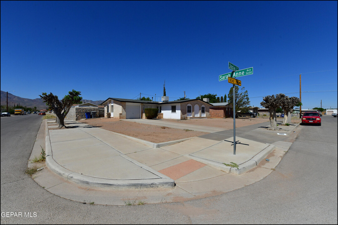 10601 Josie Pl in El Paso, TX - Building Photo