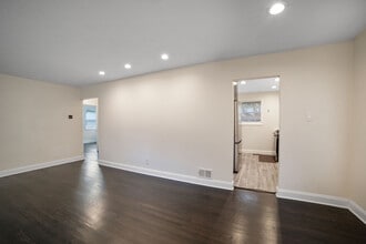 1100 Scott Ave in Rockville, MD - Building Photo - Building Photo