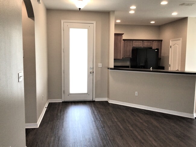 4004 Knight Ave in Melbourne, FL - Foto de edificio - Building Photo