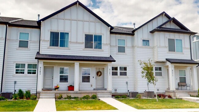 property at 9367 N Vernham Ln