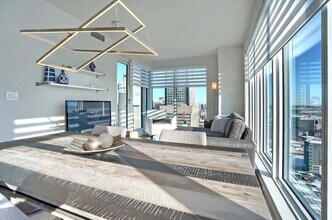 1215 Rue Saint-Antoine O in Montréal, QC - Building Photo - Building Photo