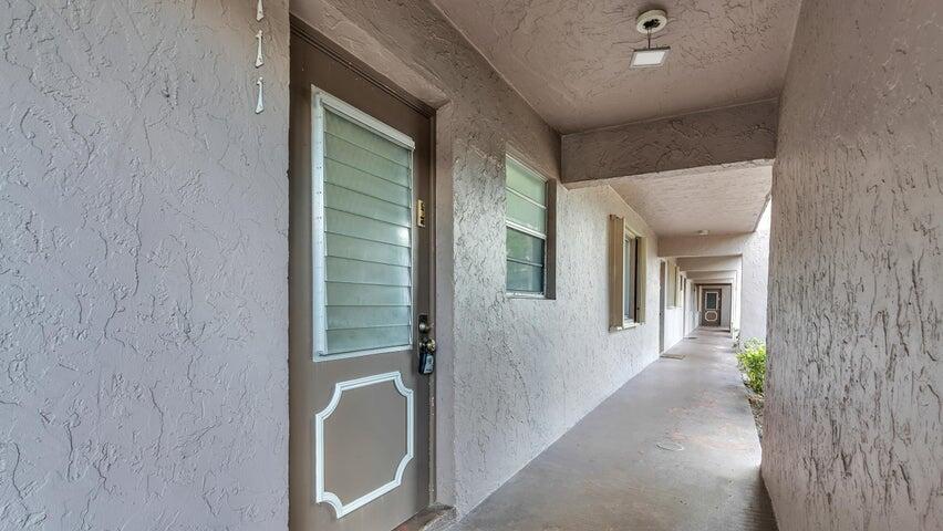 2700 Casita Way in Delray Beach, FL - Building Photo