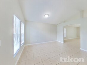 133 Fern Springs St in Debary, FL - Foto de edificio - Building Photo