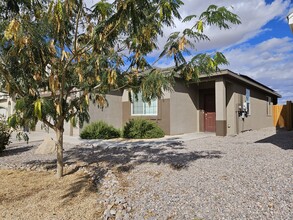 805 Valencia in Alamogordo, NM - Building Photo - Building Photo