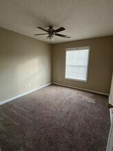 7135 W Friendly Ave, Unit G in Greensboro, NC - Building Photo - Building Photo