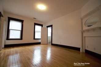 44 Champney St, Unit 2 in Boston, MA - Building Photo - Building Photo