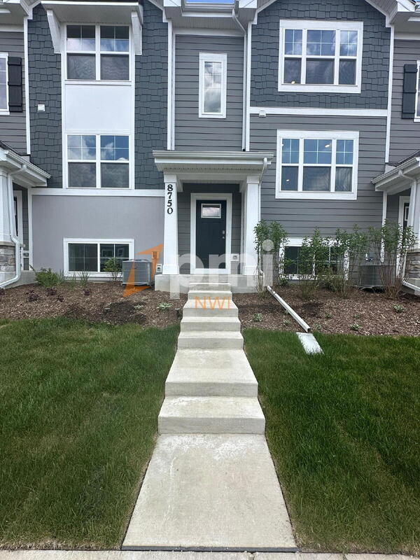 8750 Clover Ln in Saint John, IN - Building Photo - Building Photo