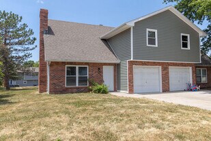 3611 Hermitage Rd in Columbia, MO - Building Photo