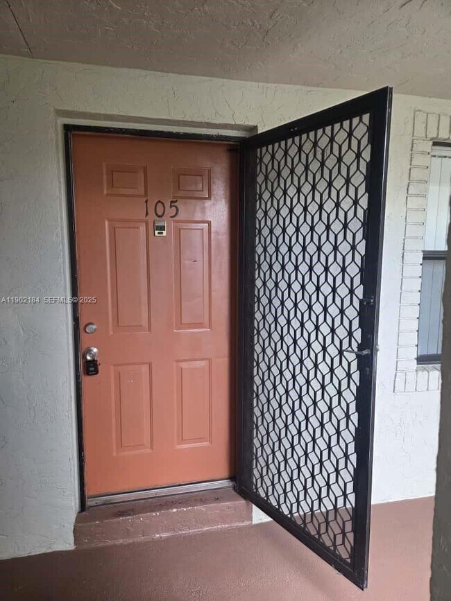 7406 Woodmont Terrace in Tamarac, FL - Building Photo - Building Photo